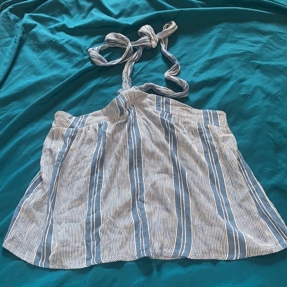Halter top - Picture 1 of 3